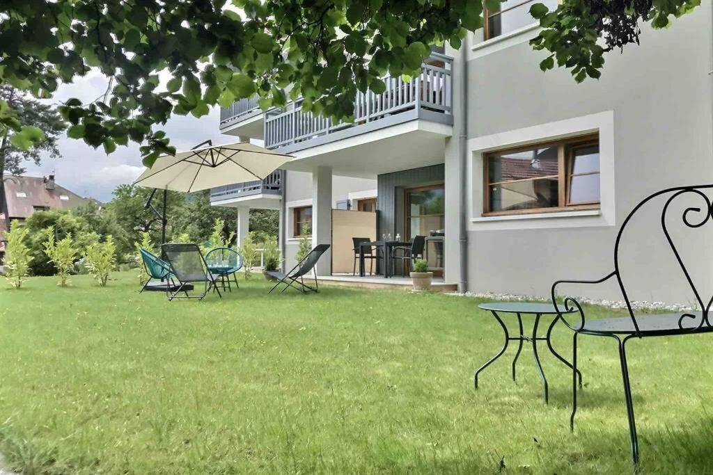 Apartment Tres Bel En Rez De Jardin, Talloires