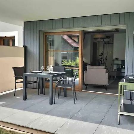 Très bel Appartement en rez de jardin, Talloires Extérieur photo