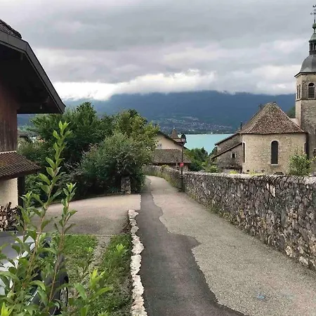 Très bel Appartement en rez de jardin, Talloires Extérieur photo