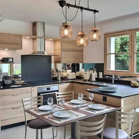 Très bel Appartement en rez de jardin, Talloires Extérieur photo