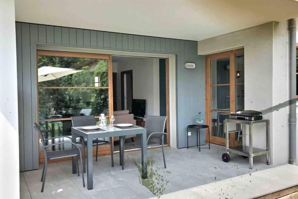 Apartment Tres Bel En Rez De Jardin,