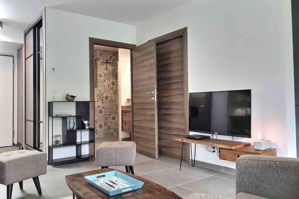 Tres Bel En Rez De Jardin, Apartment *